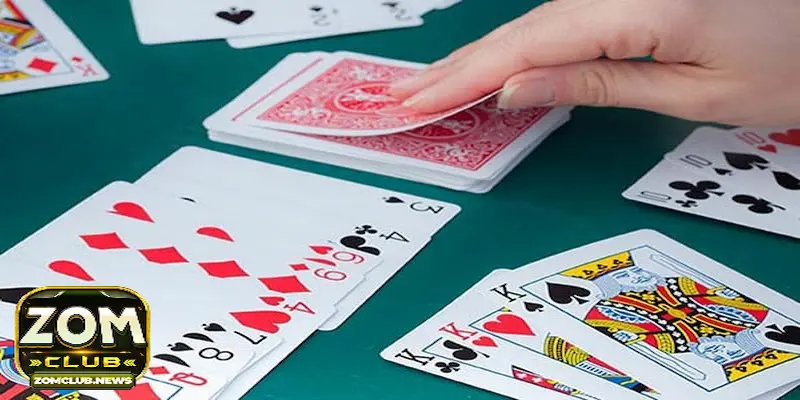 Mơ bị người khác gian lận khi đánh bài phỏm – Con số may mắn 16 và 61